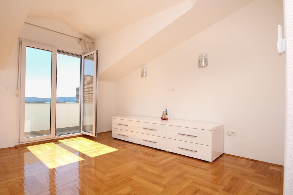 Apartman Dominik Trogir Exterior photo