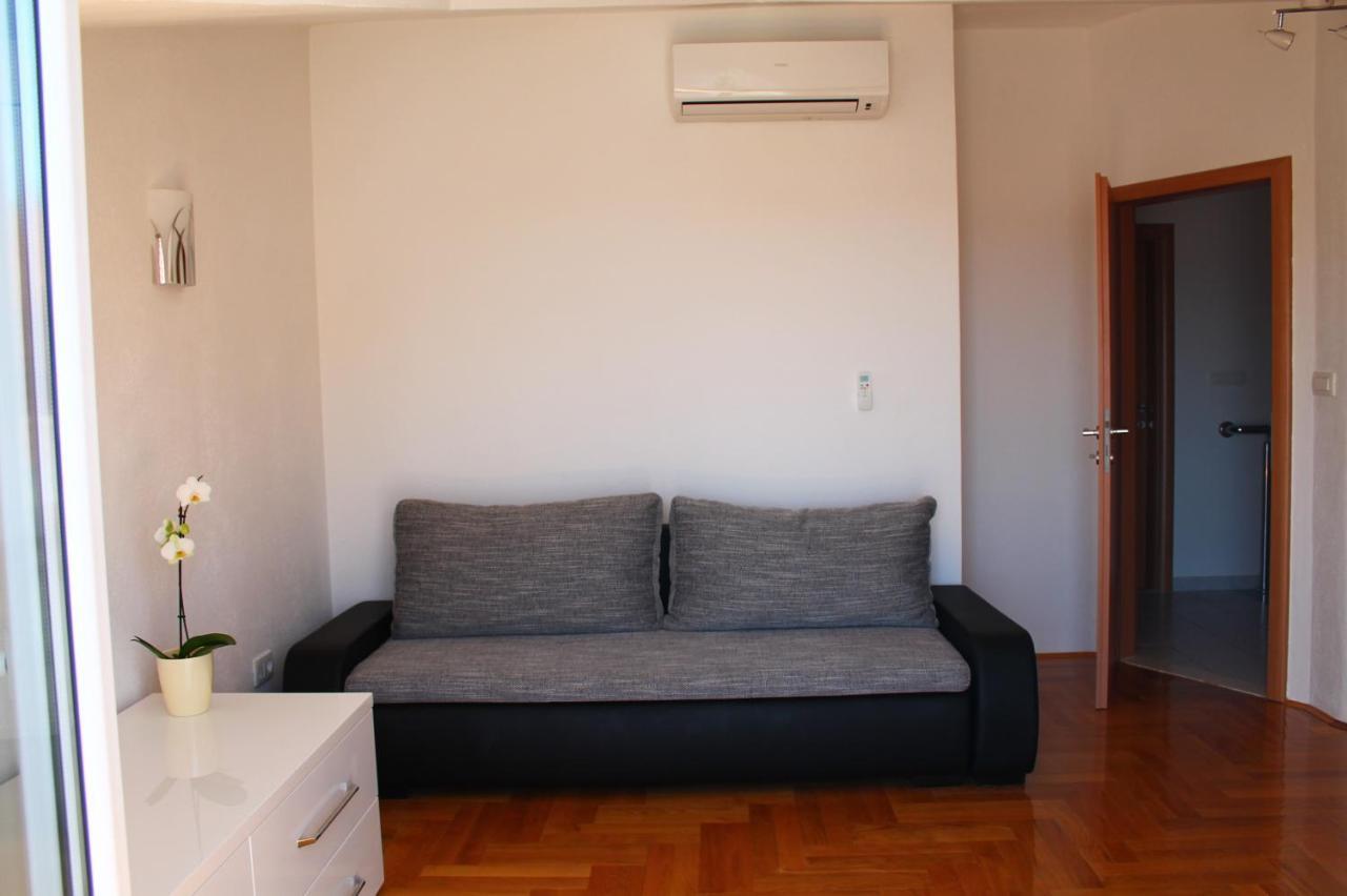 Apartman Dominik Trogir Exterior photo